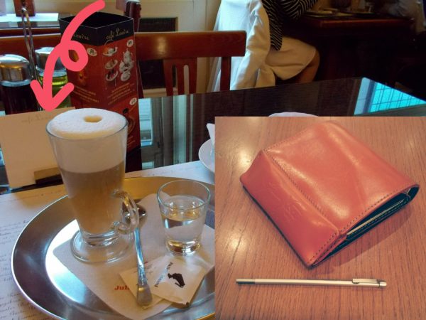 プラハのカフェと極小ボールペン
