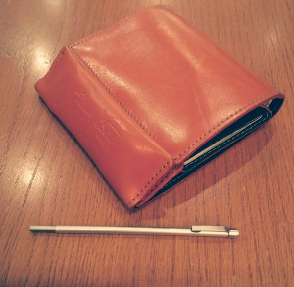 お財布の中に極細ボールペンでアイデアを逃さない Aプラハのcafe Louvreの話 Follow My Heart