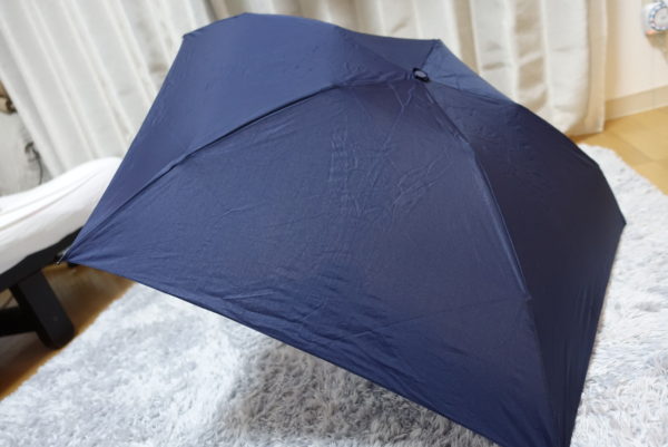 最軽量の折り畳み傘を広げた表側