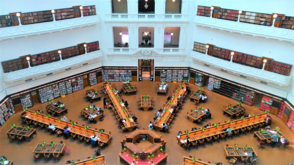 死ぬまでに行きたい世界の図書館！メルボルン「ビクトリア州立図書館」が美しすぎる！