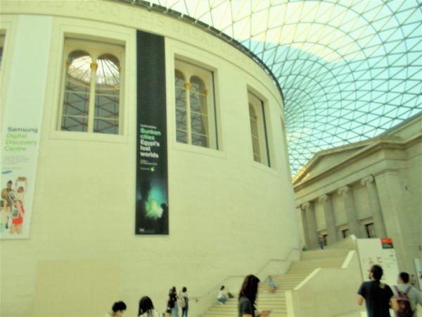 大英博物館のグレートコート