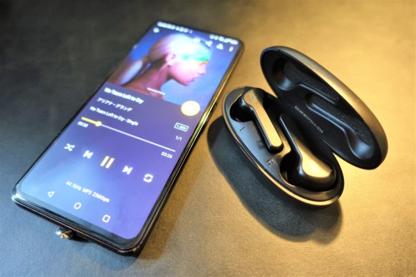 Bluethoothイヤホン接続したらTaskerアプリで音楽を自動再生させる設定方法！スマホにさわらずイヤホンを耳に入れるだけ！