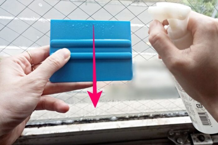 UVカットフィルムを窓に貼る方法